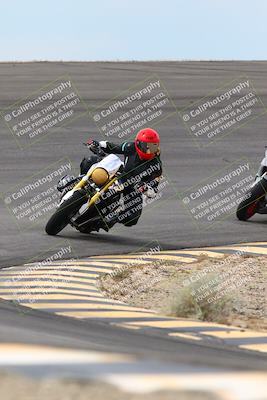 media/Mar-13-2022-SoCal Trackdays (Sun) [[112cf61d7e]]/Bowl Exit (1110am)/